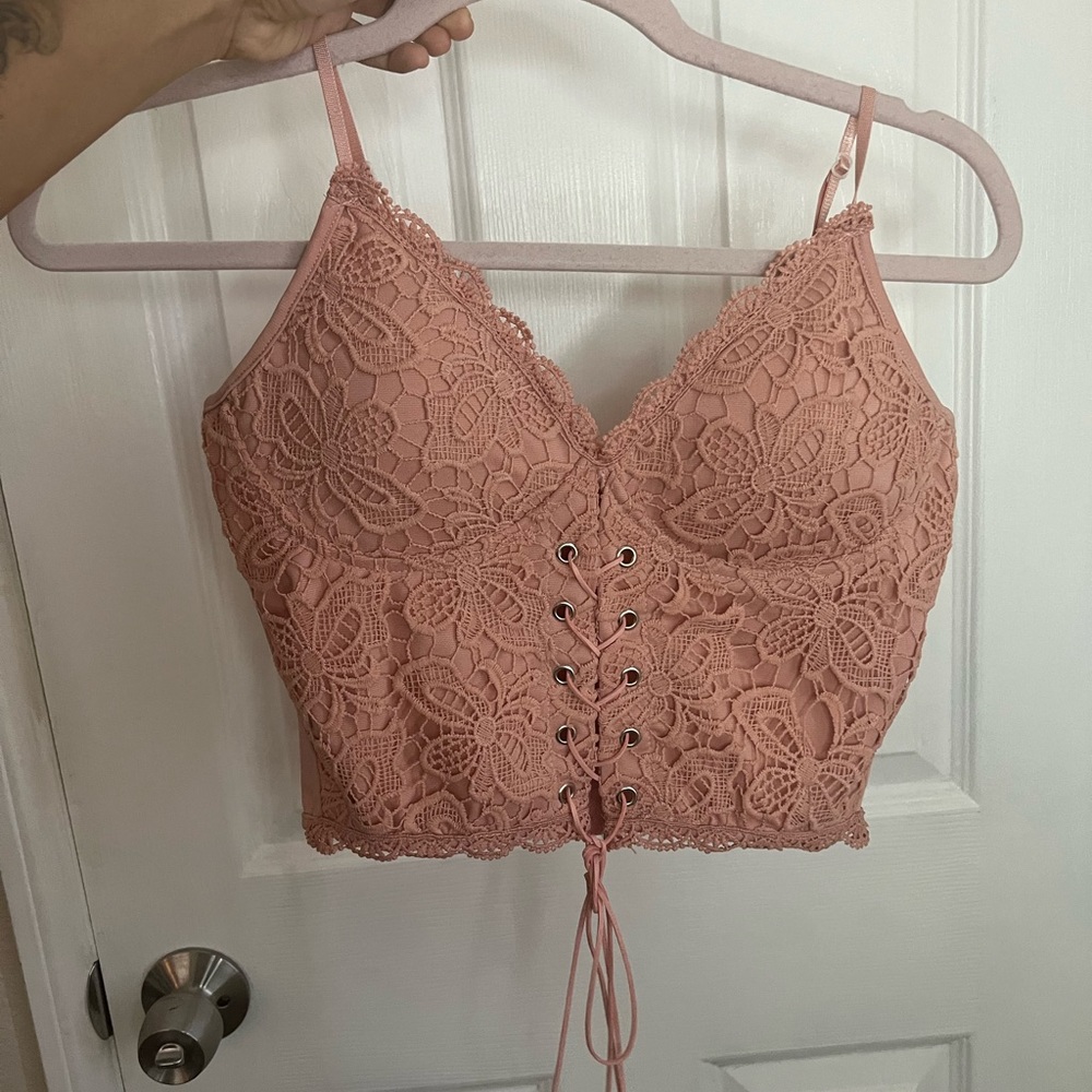 Pink lace tanktop